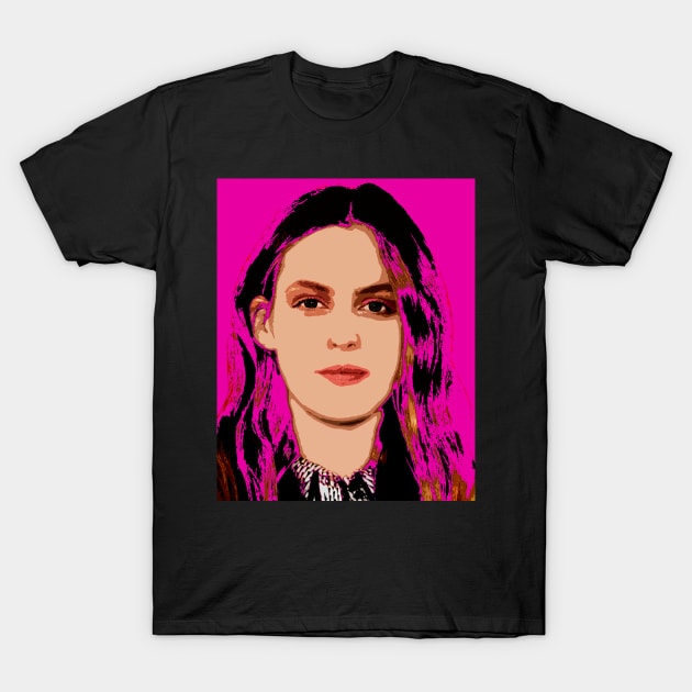 riley keough T-Shirt by oryan80